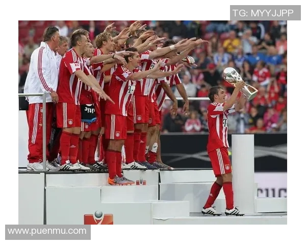 天下足球拉姆的传奇旅程与足球世界的辉煌瞬间回顾